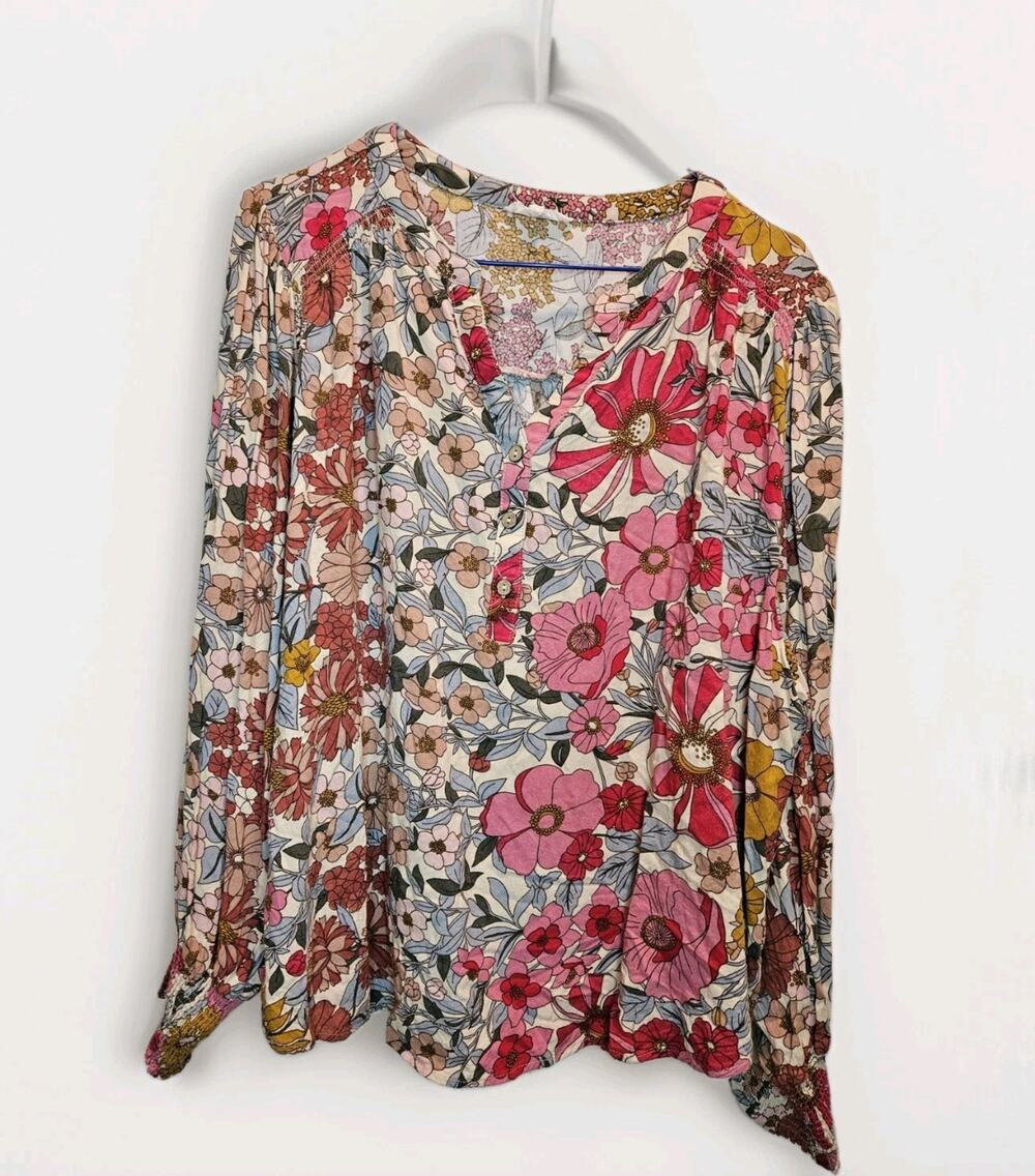 Easel Women's Top Blouse Size 1X Pink Floral Retro V-Neck 70s Boho Bloomcore